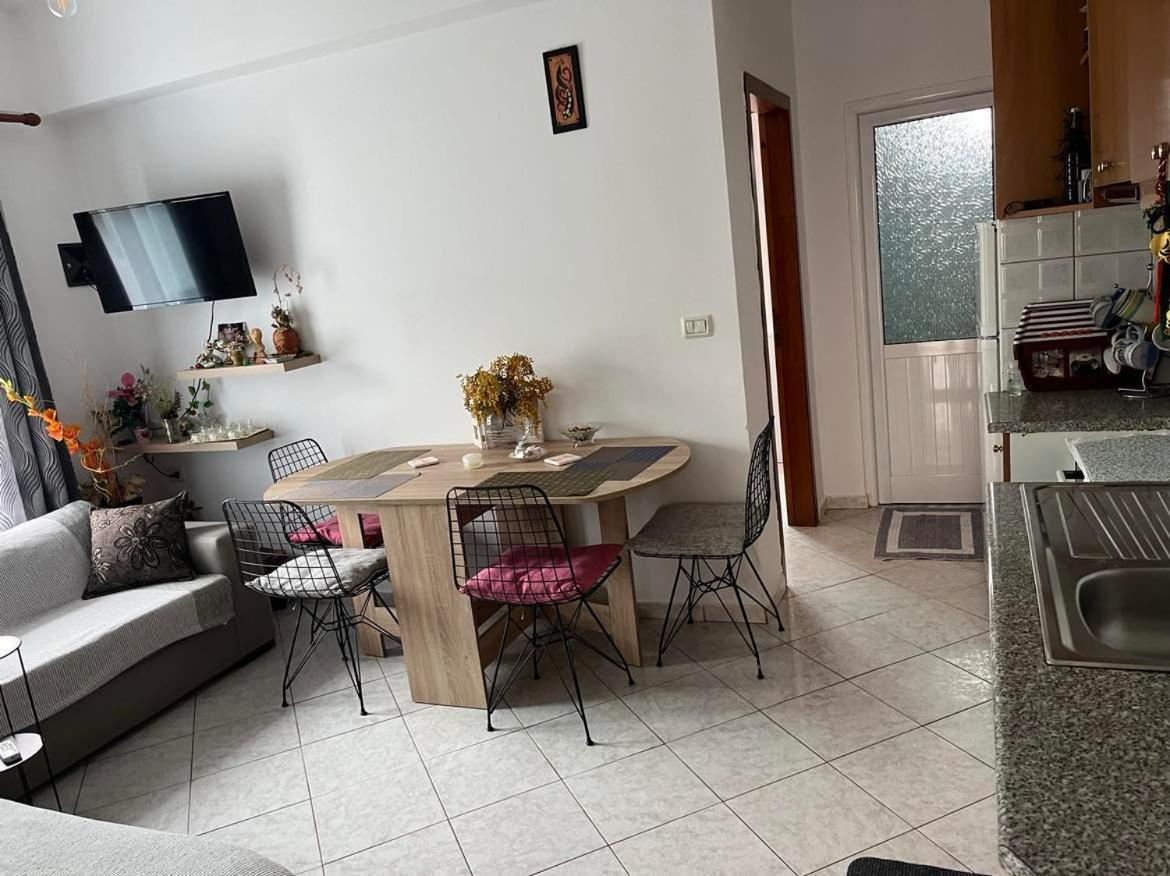 סרנדה Mimoza Apartments מראה חיצוני תמונה