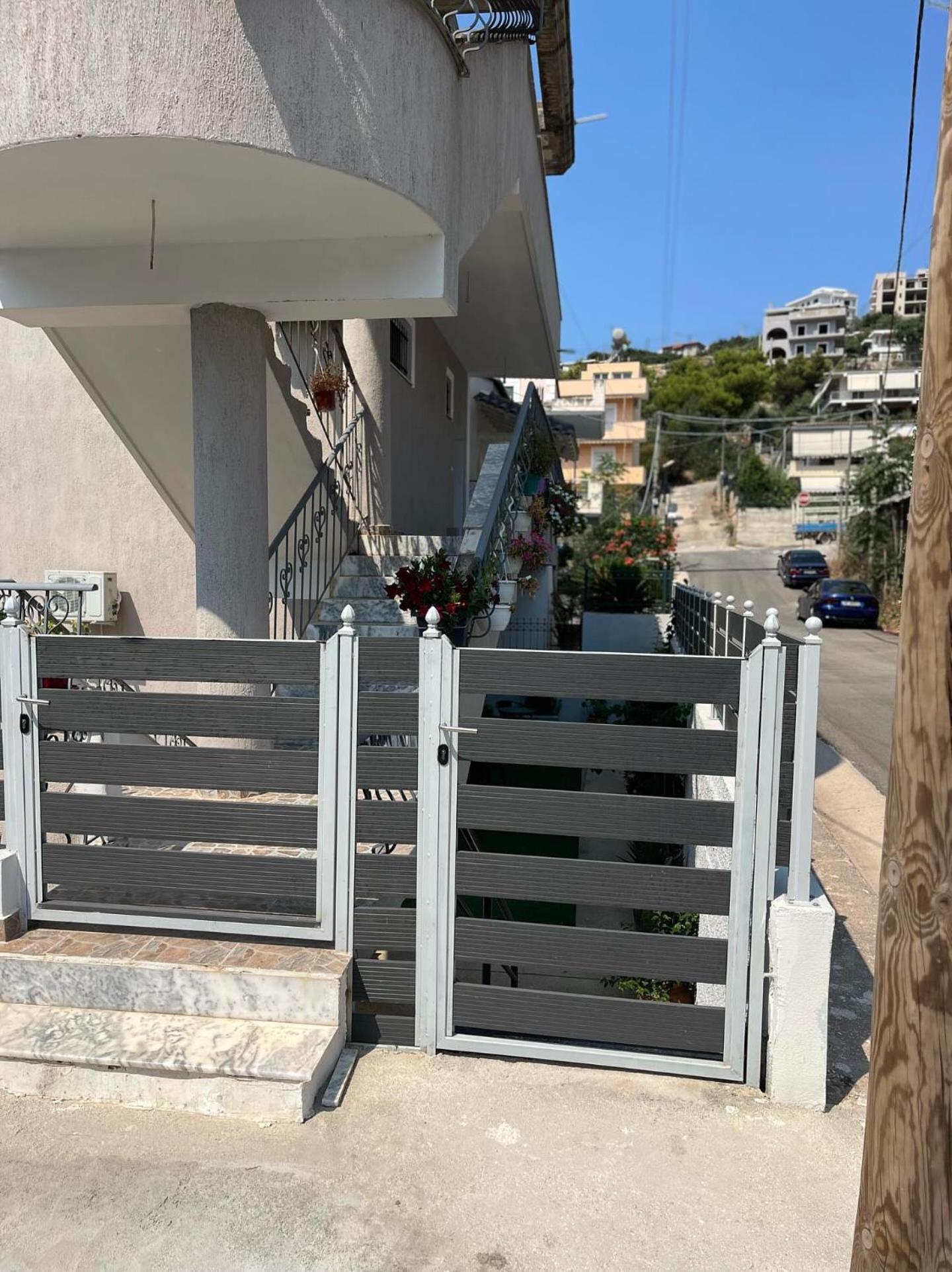 סרנדה Mimoza Apartments מראה חיצוני תמונה